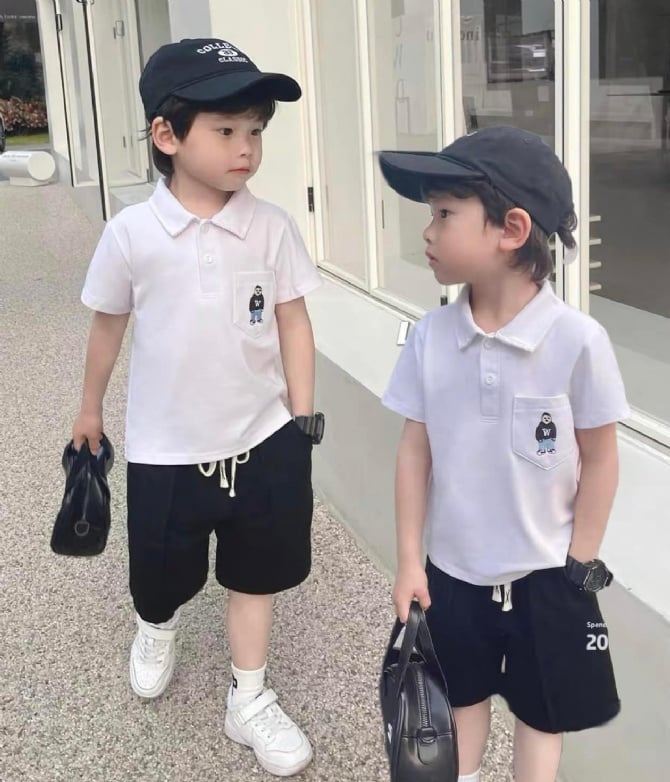 W家刺绣小熊Polo上衣📌顏色：白色
