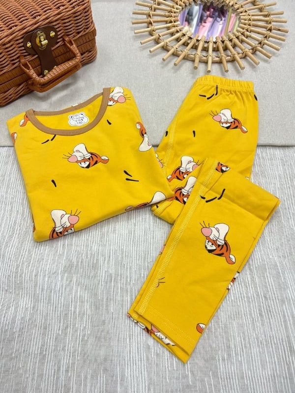 跳跳虎家居服