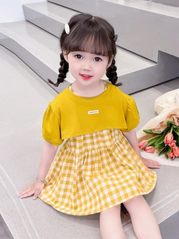 黄色格子连身裙