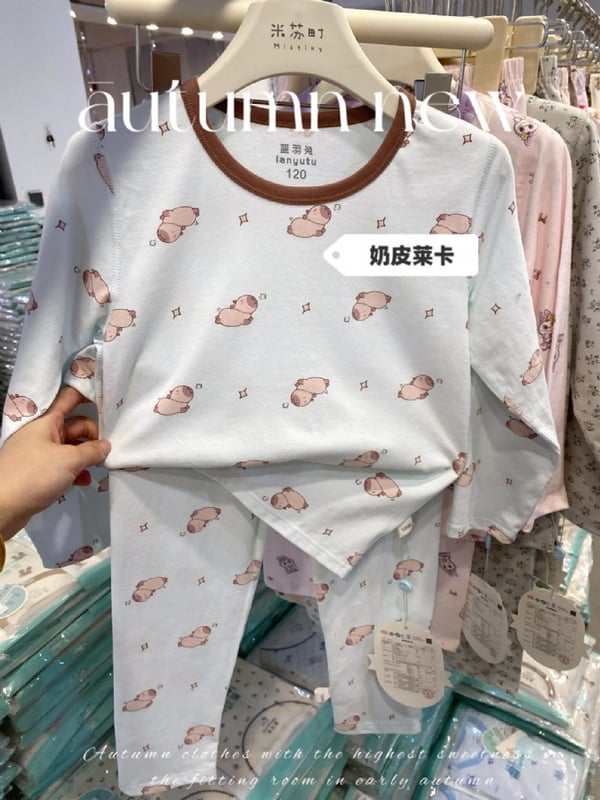 卡皮巴拉家居服-浅绿色