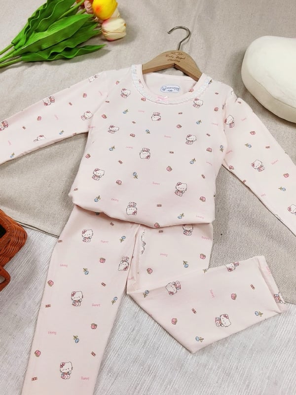 HELLO KITTY粉色蝴蝶结家居服