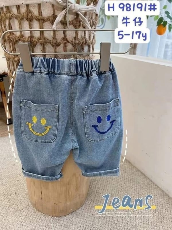 刺绣笑脸牛仔裤