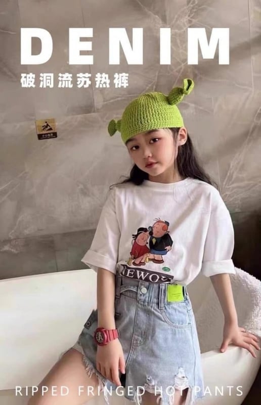 破洞短牛仔-浅蓝