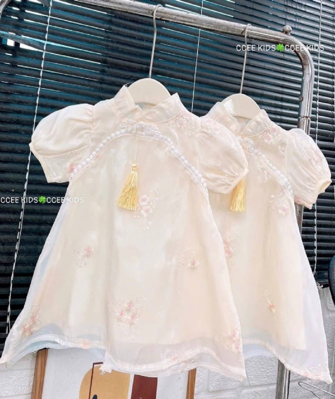 中国风刺绣汉服连衣裙（偏短）