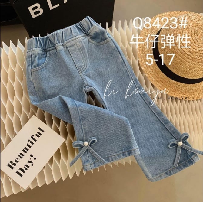 立体蝴蝶结牛仔喇叭裤-浅蓝