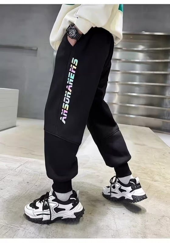 炫彩字母运动卫裤